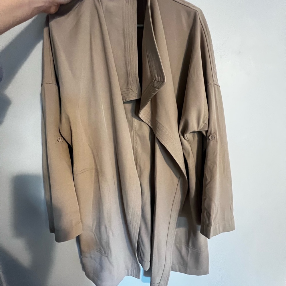 Max Studio NWT Lightweight Trench